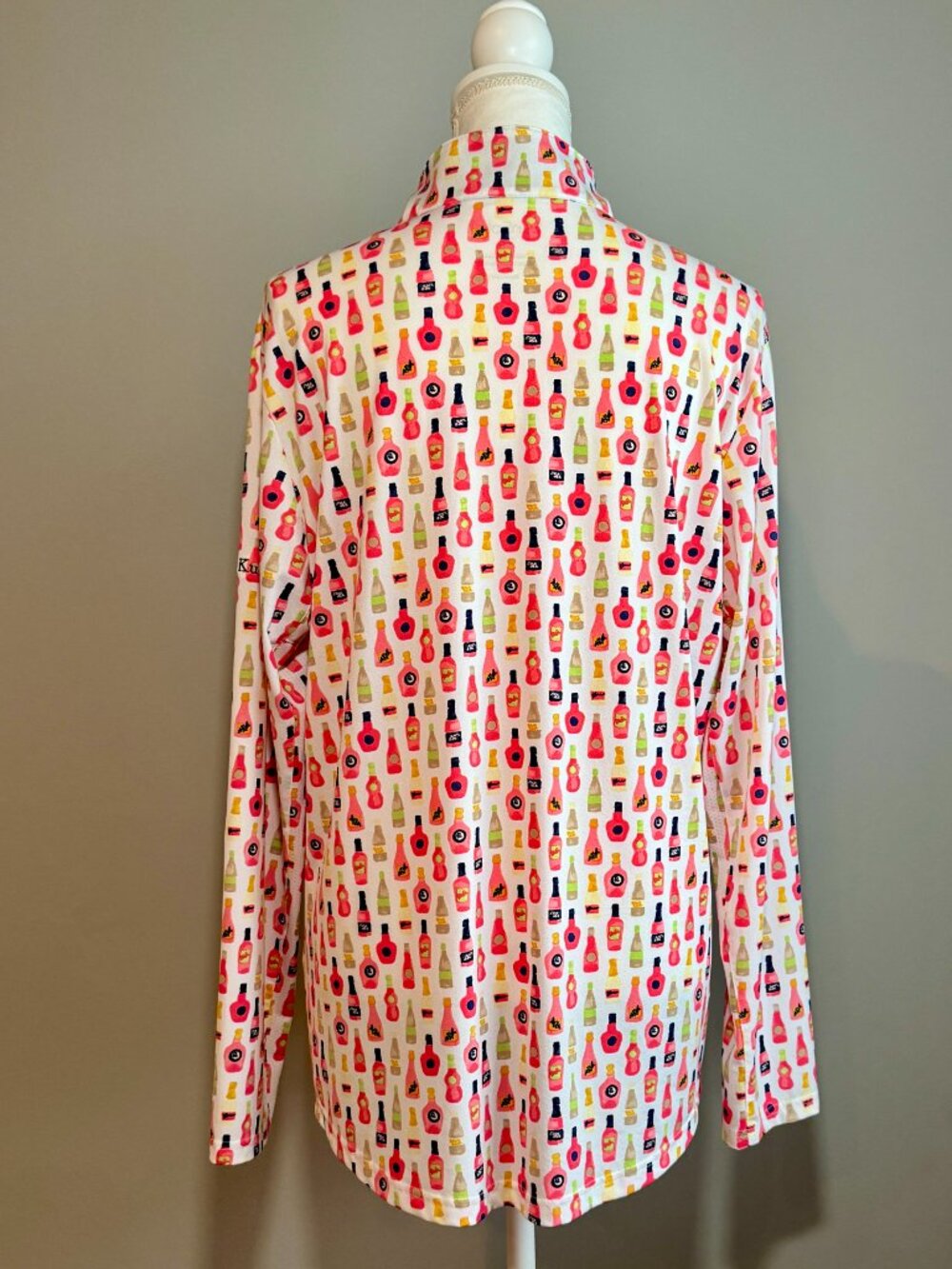 SanSoleil 1/4 Zip Women's XL Vineyard Wine Bottle Print SPF 50, Kukui ula patch - Picture 7 of 14